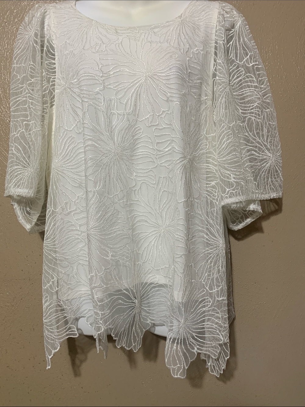 Alfani size L White Floral Lace Puff-Sleeve Tunic